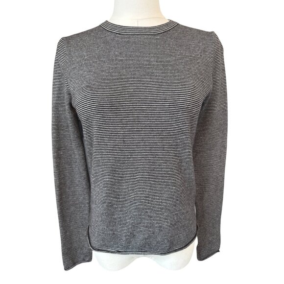 2/$30 ZARA Knit Black & White Medium Striped Sweater Crew Neckline - Picture 1 of 14